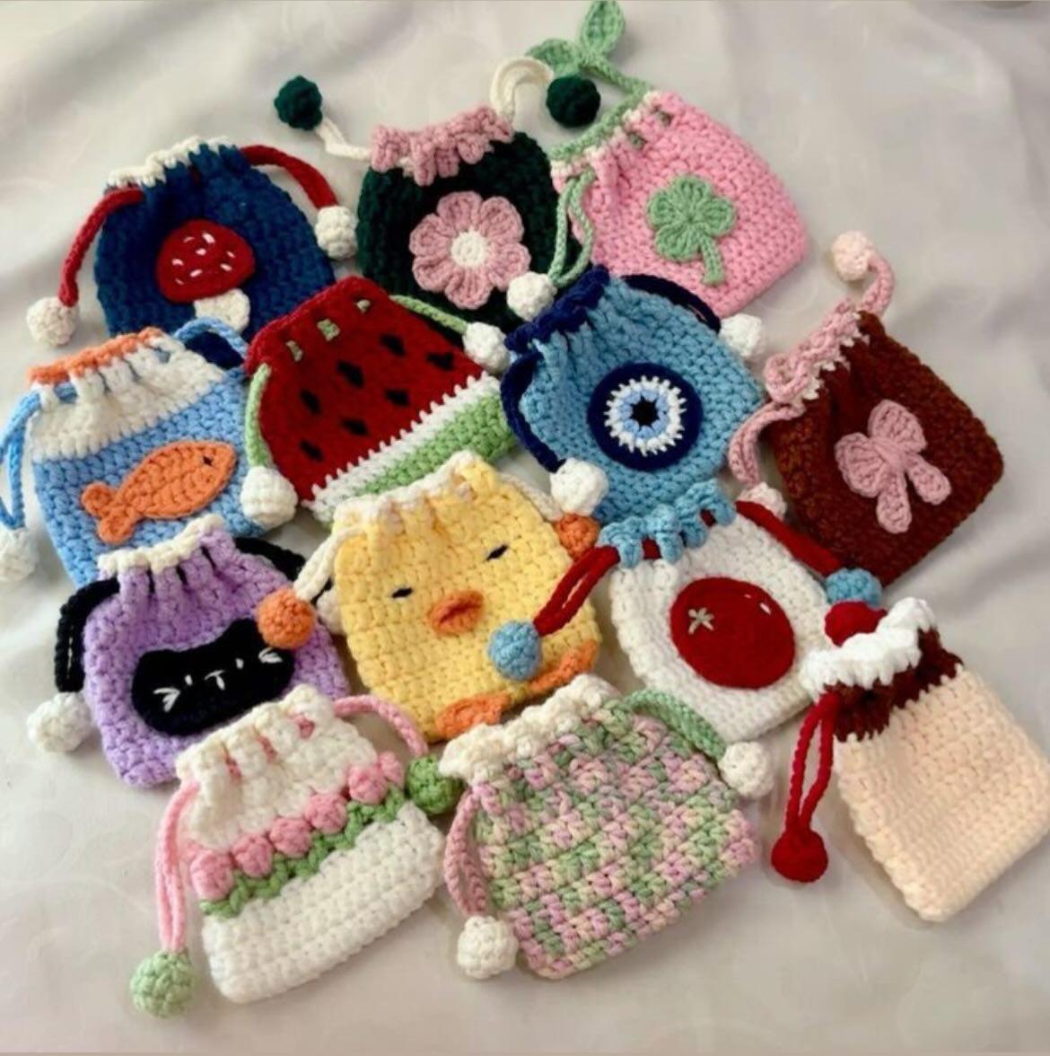 crochet-drawstring-pouch